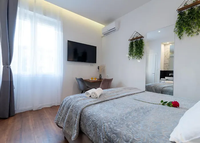 Antares Luxury Rooms