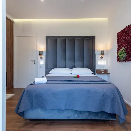 Antares Luxury Rooms Split Exterior photo